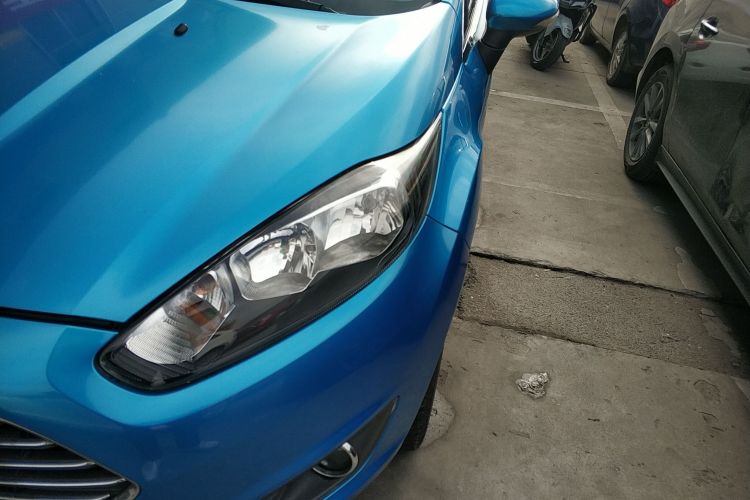 福特 嘉年华 2013款 三厢 1.5L 手动时尚型局部细节36