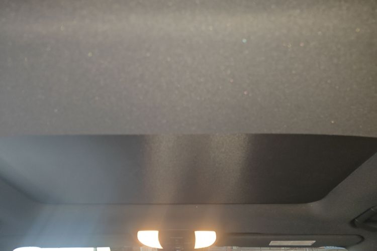 奔驰E级 2014款 E 260 L 豪华型局部细节22