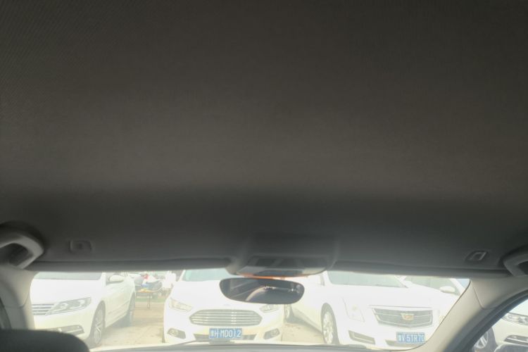 宝马1系 2020款 120i 时尚型局部细节22