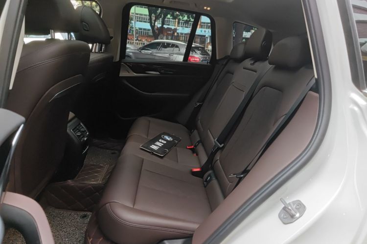 宝马X3 2022款 改款 xDrive25i M运动套装中控内饰7004