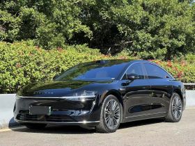 鸿蒙智行 享界S9 2024款 纯电 Ultra 四驱旗舰版