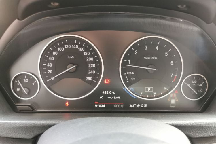 宝马3系 2017款 320Li 时尚型中控内饰14