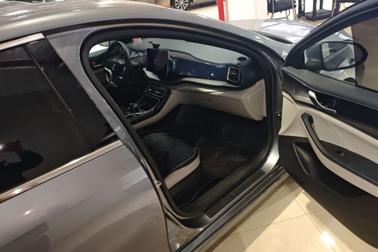 比亚迪 秦PLUS 2021款 EV 500KM 豪华型局部细节9005