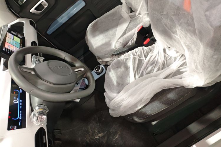 吉利银河 2024款 熊猫mini 200km 耐力熊中控内饰19