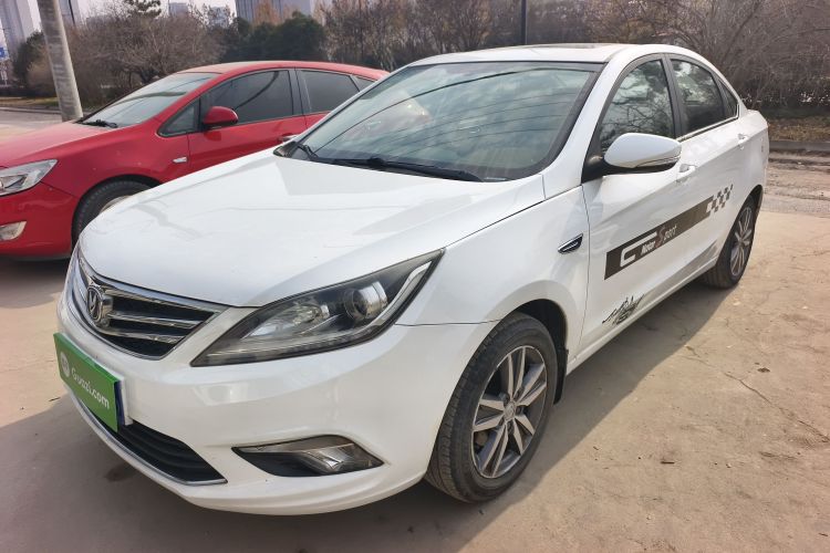 长安 逸动 2016款 1.6L 手动风尚型车身外观1