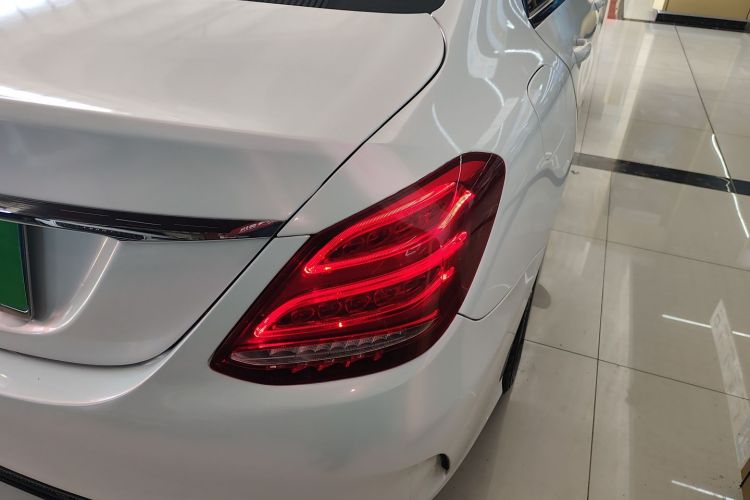 奔驰C级 2017款 C 200 运动版车身外观6006