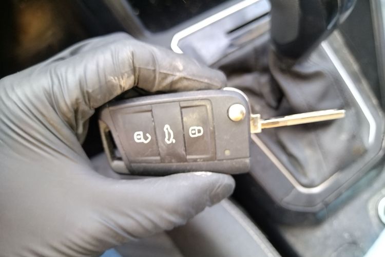 大众 朗逸 2023款 新锐 1.5L 自动新逸版中控内饰11