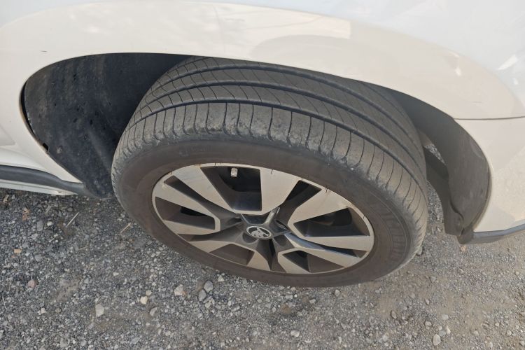 斯柯达 Yeti 2016款 1.8TSI DSG尊行版车身外观10