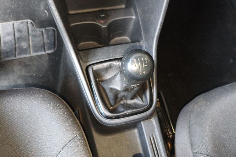 大众 捷达 2015款 1.4L 手动时尚型中控内饰18