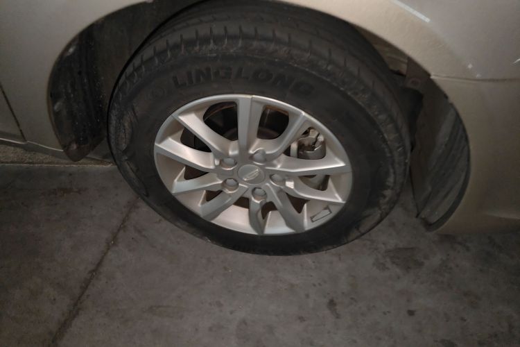 吉利汽车 帝豪 2020款 1.5L CVT豪华型车身外观10