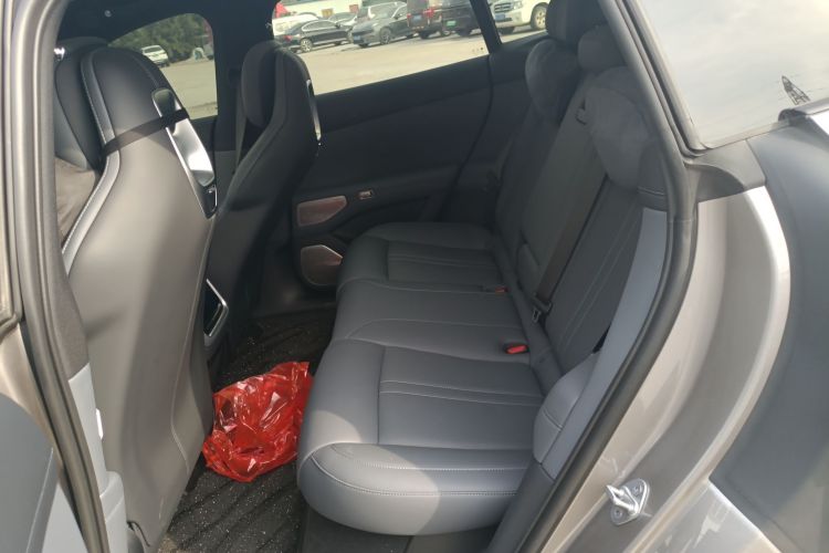 小米汽车 小米YU7 2025款 超长续航后驱版中控内饰21