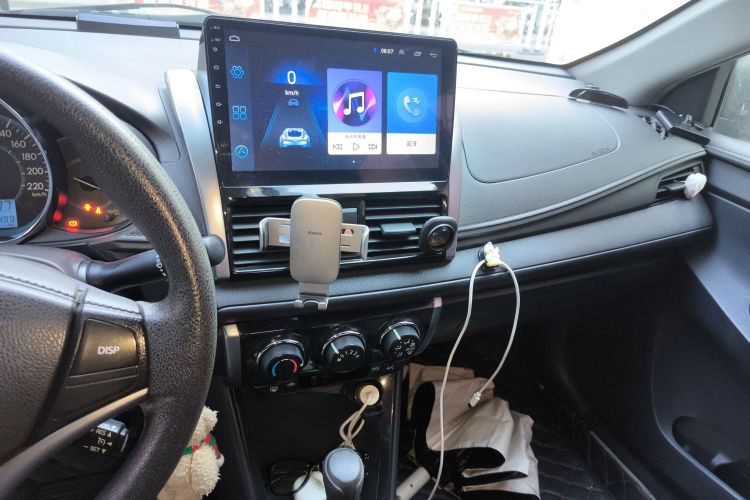 丰田 威驰 2014款 1.5L 自动智臻版中控内饰16