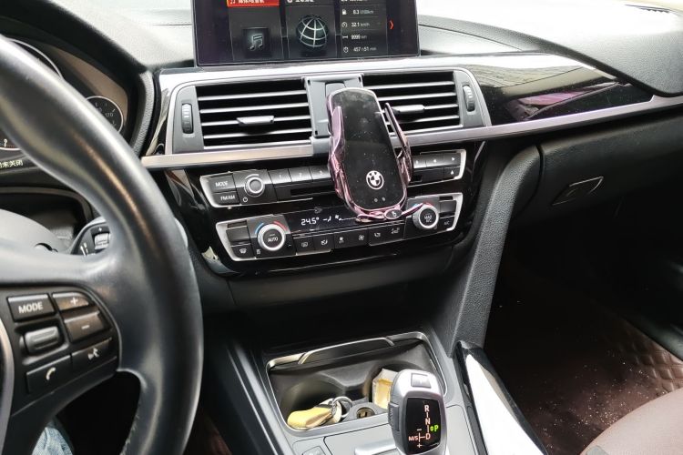 宝马3系 2019款 320Li 时尚型中控内饰16