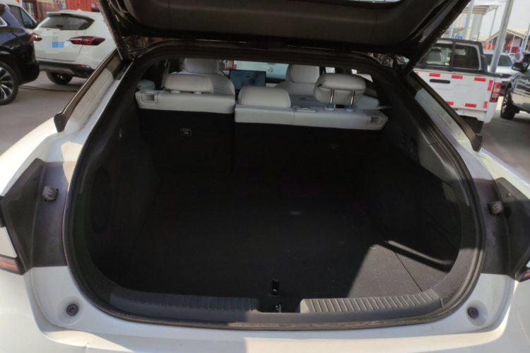 小鹏P7+ 2024款 长续航 Max机舱底盘23