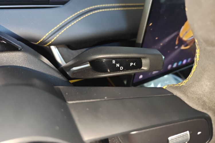 小米汽车 小米SU7 Ultra 2025款 Ultra中控内饰18