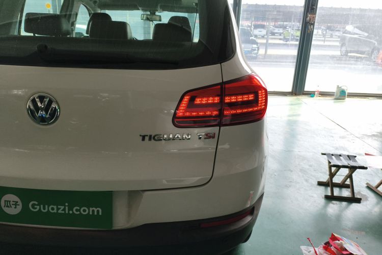 大众 途观 2015款 1.8TSI 自动两驱豪华型车身外观9