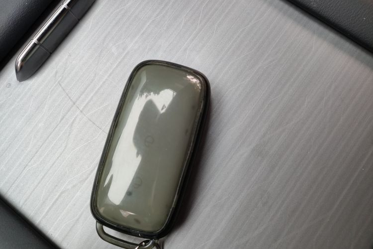 吉利银河 银河L7 2024款 1.5T 115km PLUS  龙腾版中控内饰11