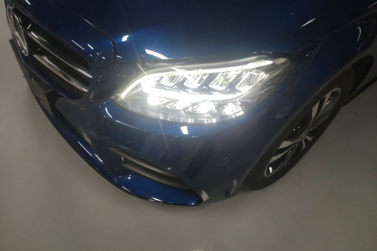 奔驰C级 2020款 C 260 运动版局部细节36