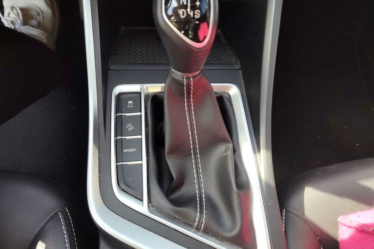 吉利汽车 远景X3 2020款 1.5L CVT尊贵型局部细节18