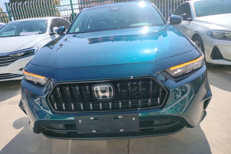 本田 英仕派 2023款 260TURBO 精致版车身外观2