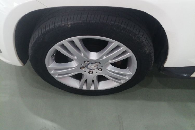 奔驰GLK级 2014款 GLK 260 4MATIC 动感型车身外观6007