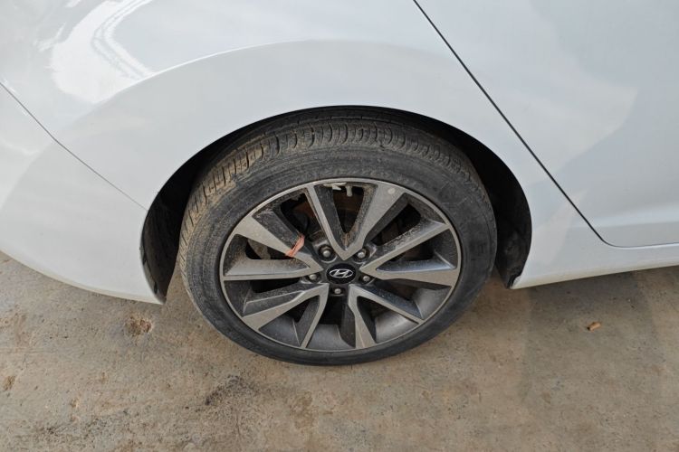 现代 朗动 2015款 1.6L 自动领先型车身外观6008