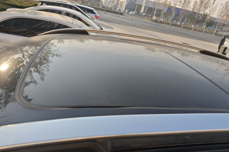 领克01 2017款 2.0T 四驱劲Pro版局部细节57