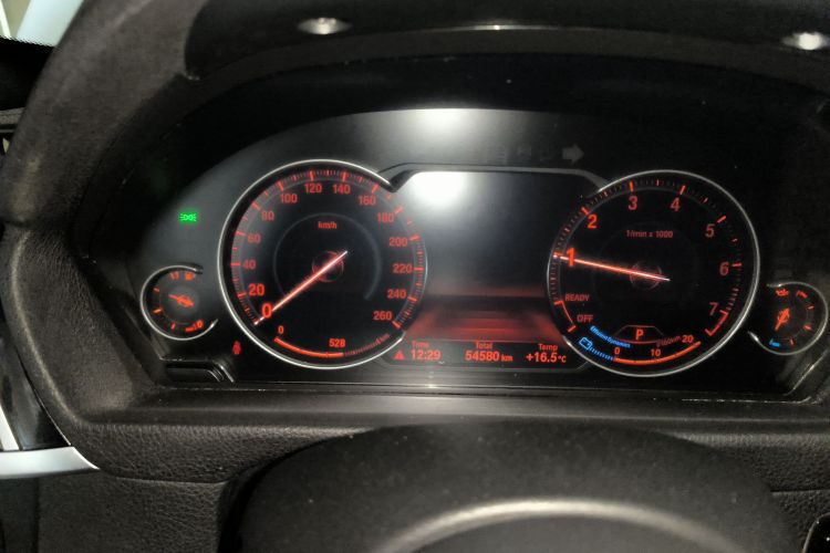 宝马3系GT 2020款 320i M运动曜夜版局部细节14