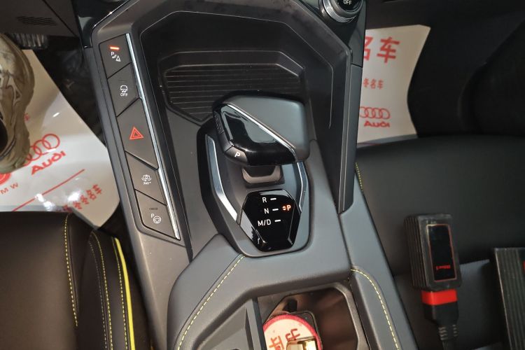 领克06 2023款 Remix 1.5T 劲Halo中控内饰18