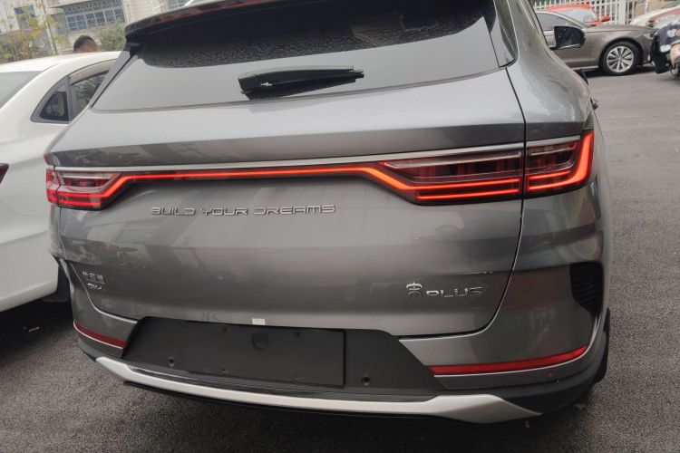 比亚迪 宋PLUS新能源 2021款 DM-i 110KM 旗舰型车身外观6