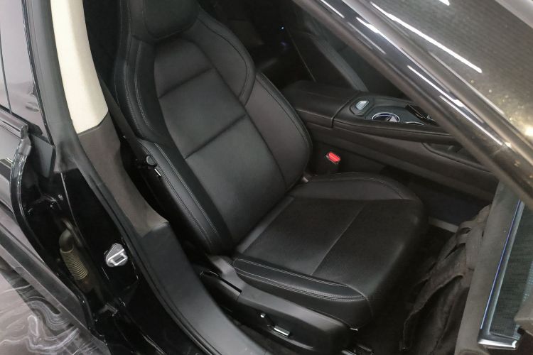 极氪001 2022款 长续航双电机 WE版局部细节41