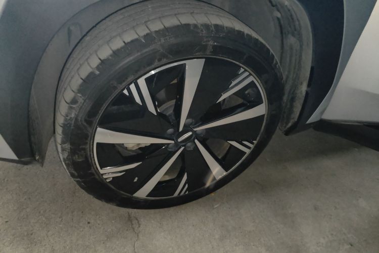 吉利汽车 博越L 2023款 2.0TD DCT旗舰型车身外观6007