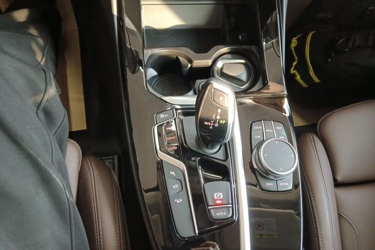 宝马X3 2021款 xDrive28i 豪华套装中控内饰18