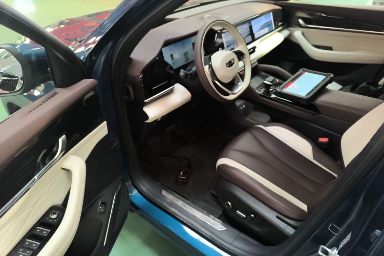 吉利汽车 星越L 2021款 2.0TD 高功自动四驱旗舰型中控内饰20