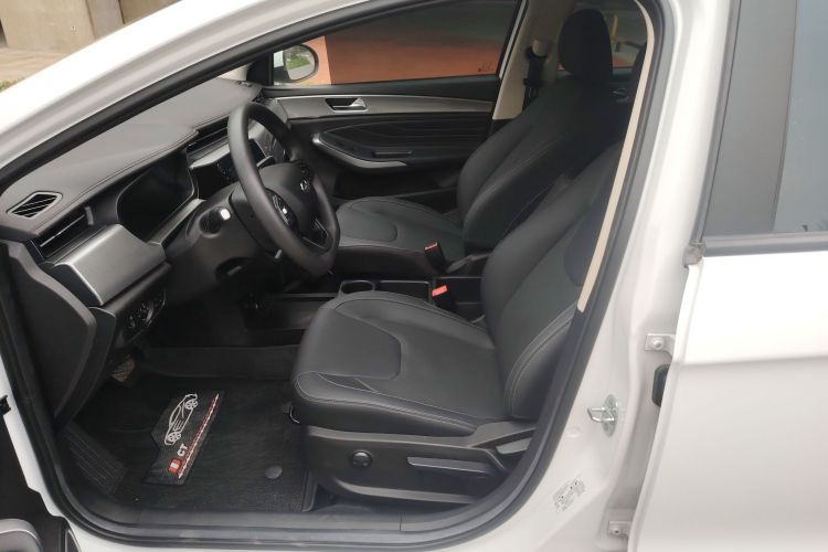 奇瑞新能源 艾瑞泽e 2024款 405km 出行版中控内饰19