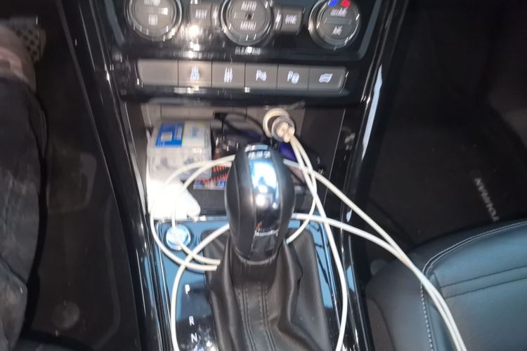 大众 2016款 途安L 330TSI DSG豪华版中控内饰18