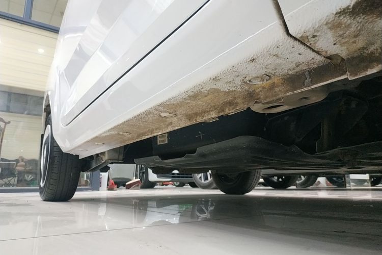 五菱汽车 宏光MINIEV 2022款 轻松款 三元锂局部细节9001