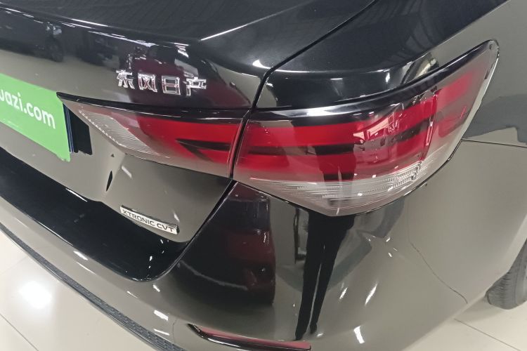 日产 轩逸 2020款 1.6L XL CVT悦享版车身外观9