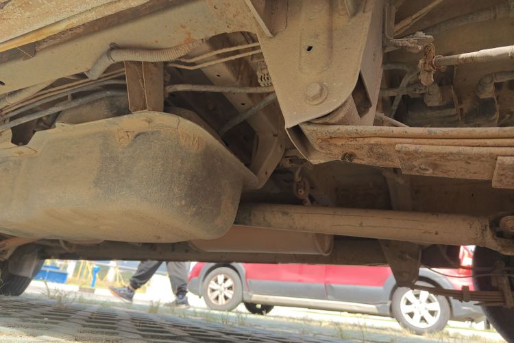 金杯 金海狮 2021款 1.5L 客车工程狮 7座局部细节9003