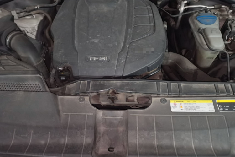 奥迪Q5 2017款 Plus 40 TFSI 技术型局部细节24