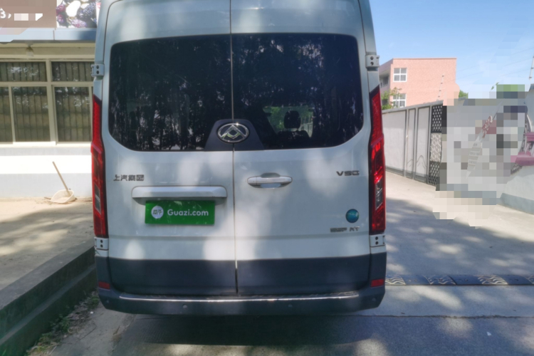 上汽大通MAXUS 新途V90 2019款 2.0T自动智多星后驱单胎长轴高顶7座车身外观6004