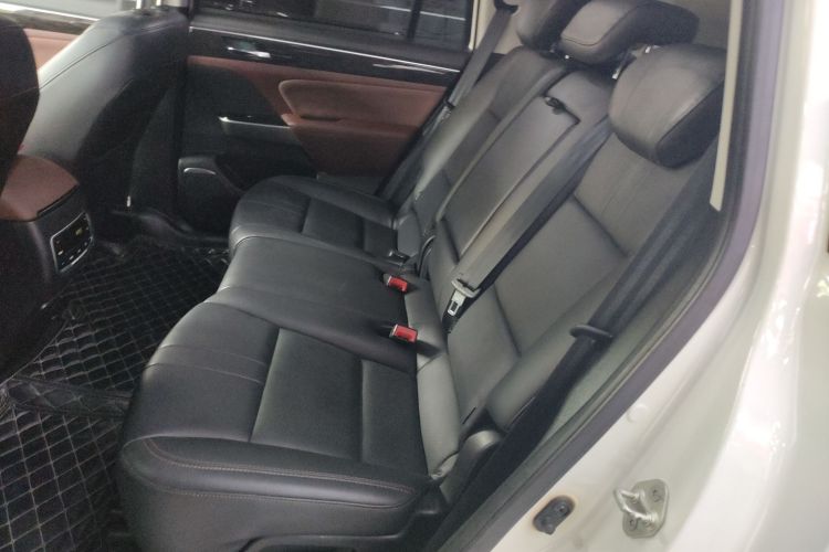 广汽传祺 传祺GS8 2017款 320T 两驱豪华智联版（七座）中控内饰21