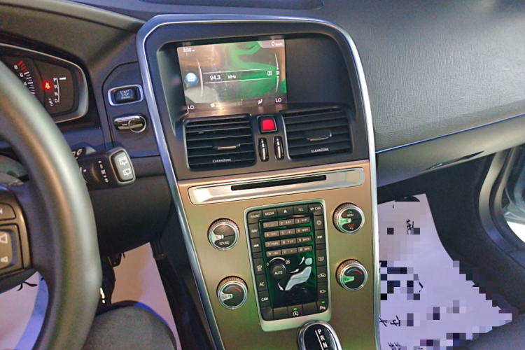 沃尔沃XC60 2017款 T5 智行升级版中控内饰16