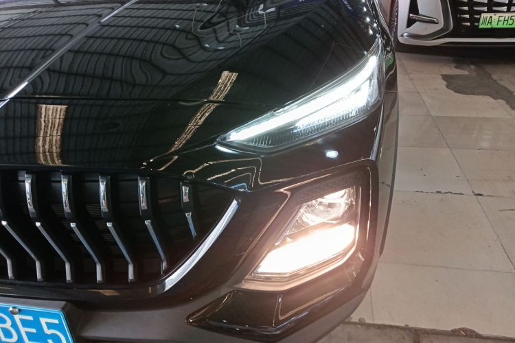 思皓X8 2022款 大圣版 300T DCT行者型 7座局部细节36