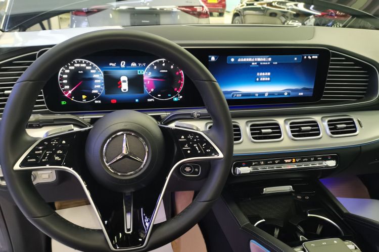 奔驰GLE轿跑 2024款 GLE 350 4MATIC 轿跑SUV 时尚型中控内饰18