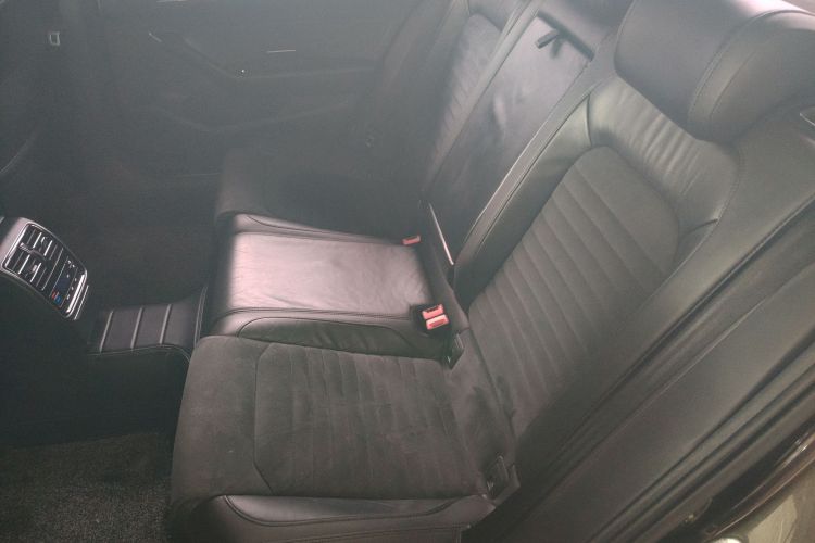 大众 迈腾 2017款 380TSI DSG 豪华型中控内饰21