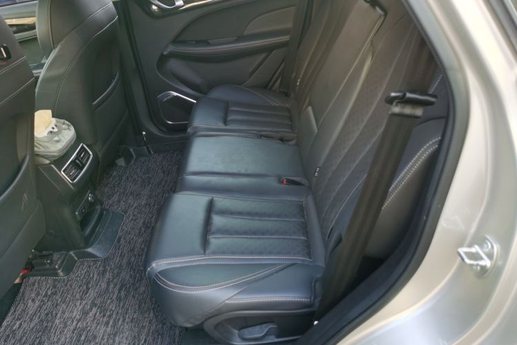 捷途X90 2019款 1.5T 自动智享型 6座 国V中控内饰7004