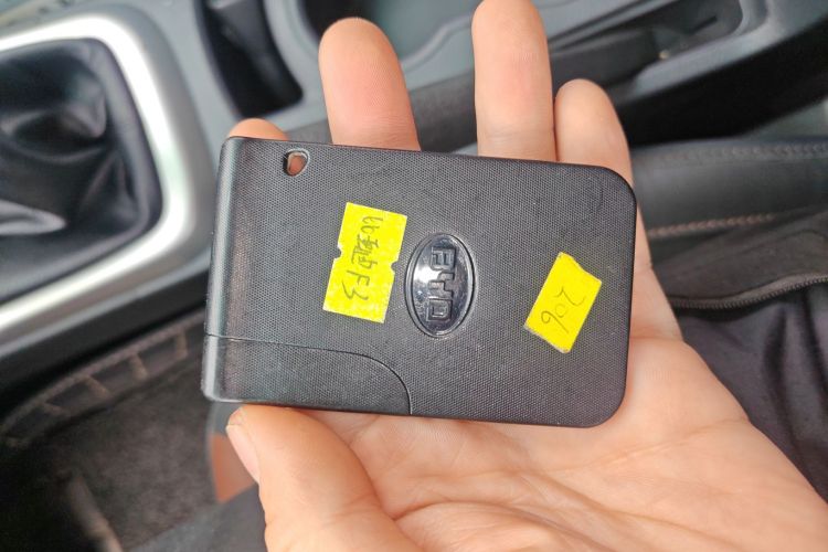 比亚迪F3 2015款 节能版 1.5L 手动舒适型中控内饰11