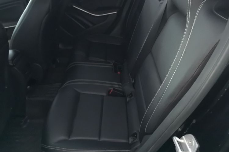 奔驰GLA 2016款 GLA 220 4MATIC 时尚型中控内饰7004