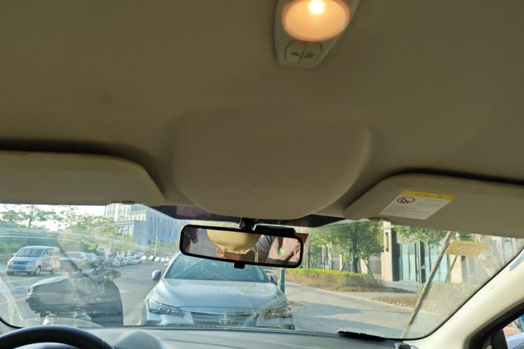 福特 福克斯 2012款 三厢 1.6L 自动舒适型中控内饰22